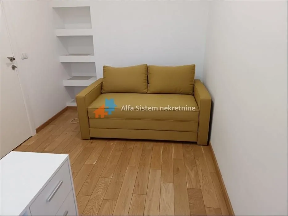 Rent, three bedroom apartment, 87m², Slavija, Vračar Sve Podlokacije