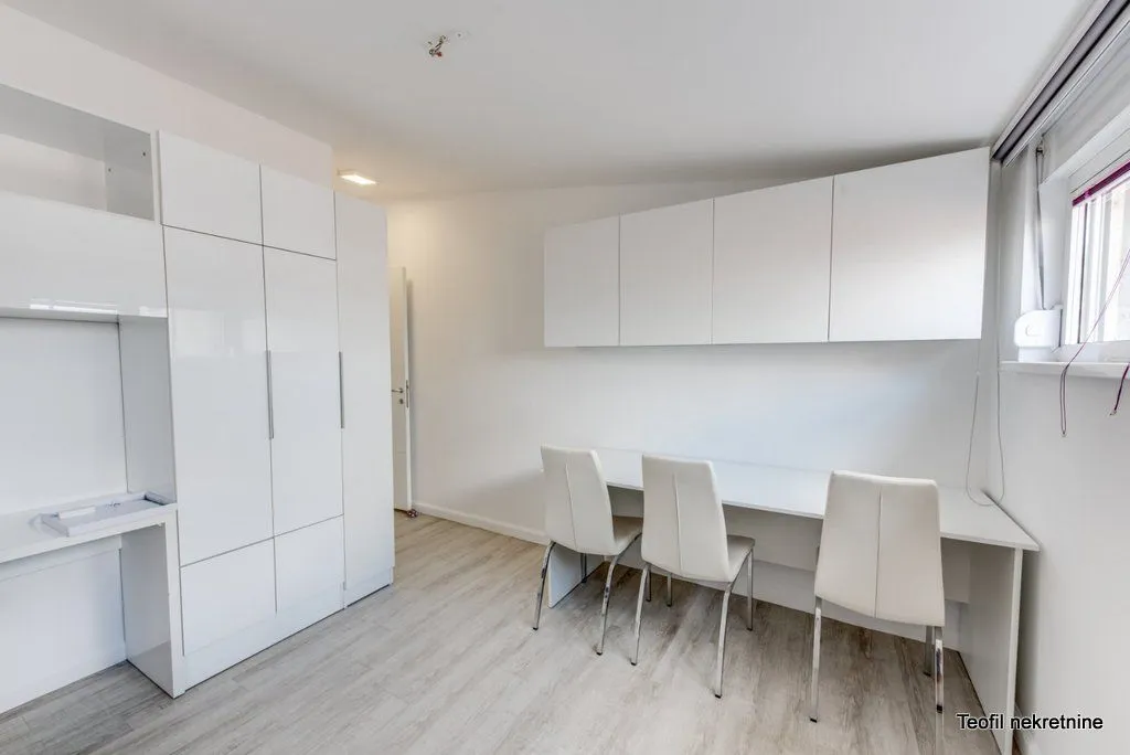 Prodaja, stan, 118m², Djeram, Pirot