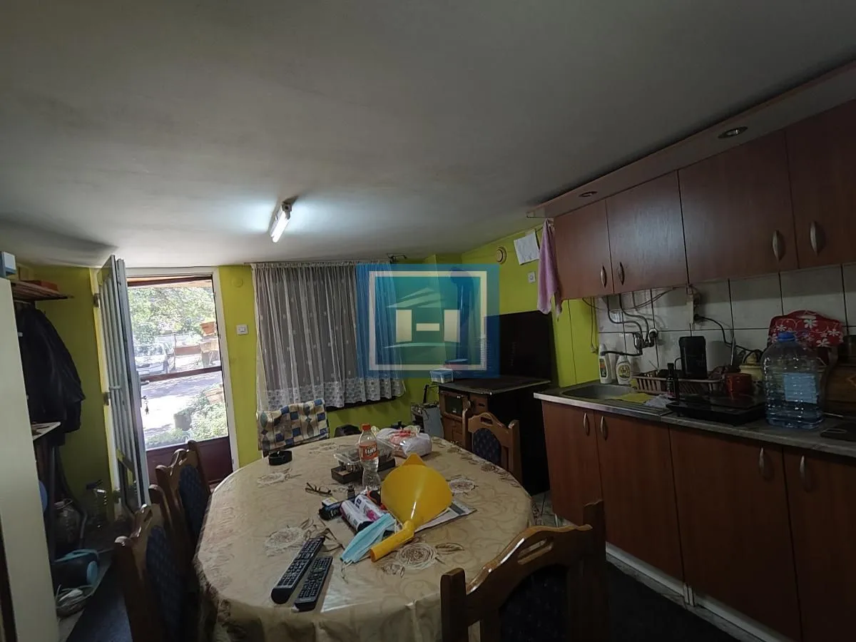 Prodaja, kuća, 200m², Majur, Jagodina
