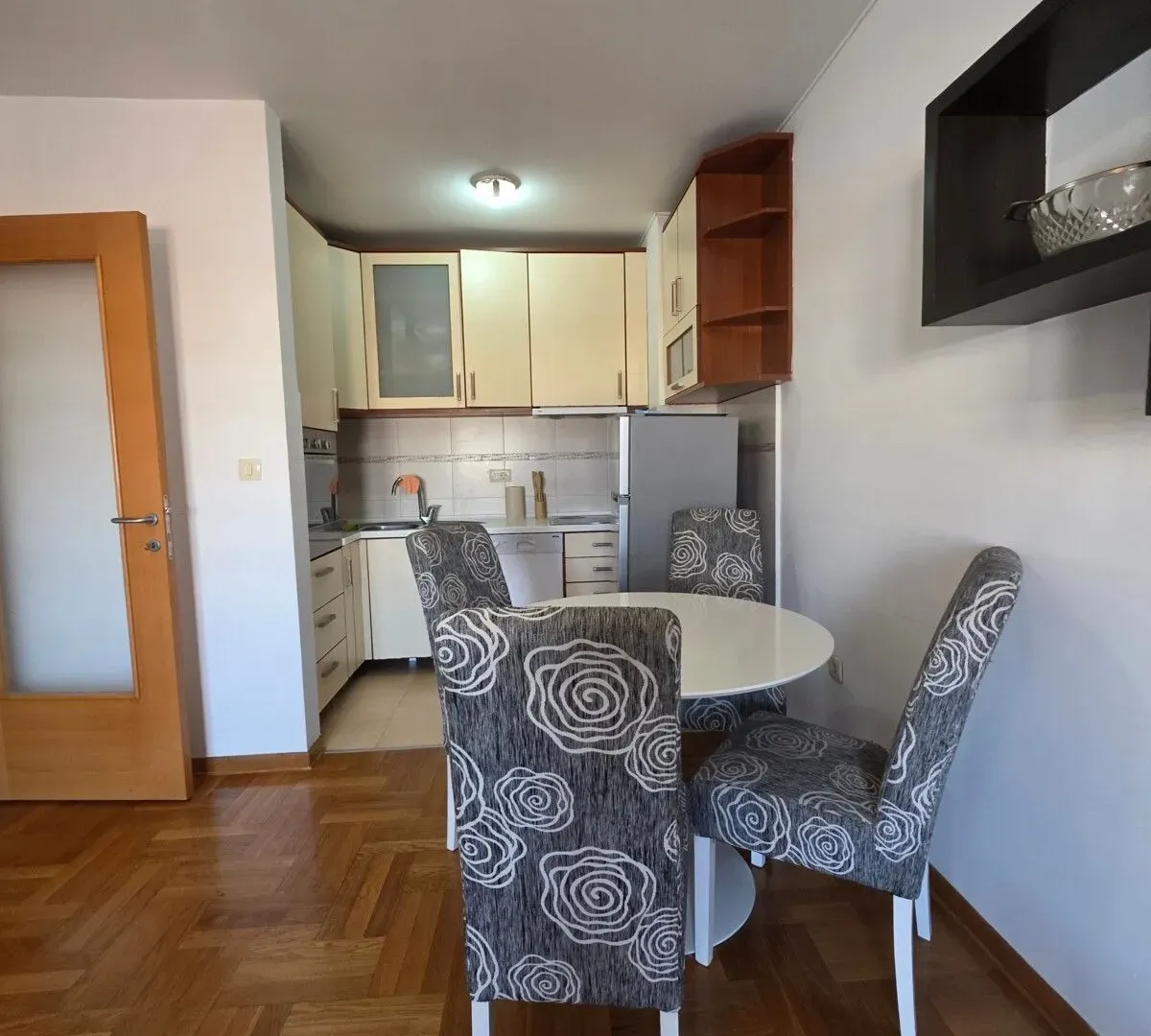 Rent, three bedroom apartment, 71m², Stari Aerodrom, Podgorica