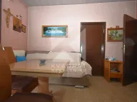 Prodaja, kuća, 200m², Tološi, Podgorica - image 6