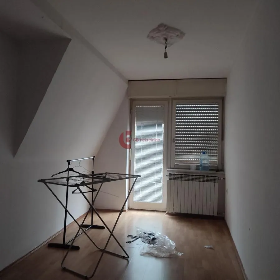 Prodaja, kuća, 202m², Mali Radanovac, Subotica