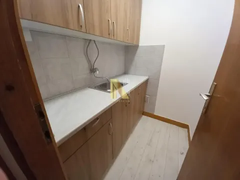 Prodaja, jednosoban stan, 38m², Centar, Novi Sad - image 6