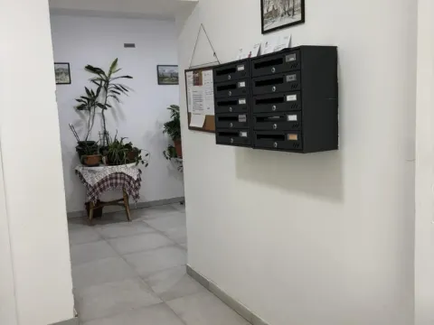 Rent, one bedroom apartment, 40m², Zvezdara Sve Podlokacije, Beograd - image 10