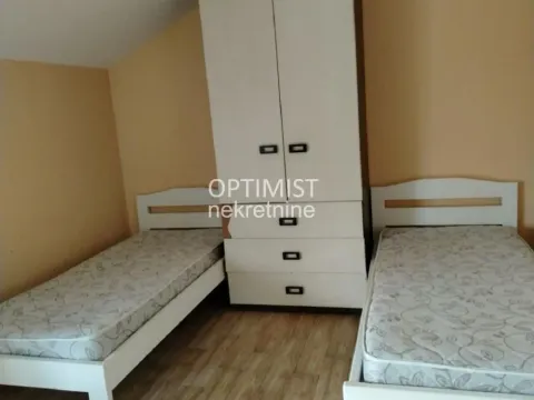 Rent, four bedroom apartment, 220m², Surčin, Beograd - image 5