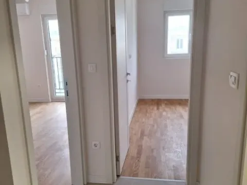 Prodaja, jednosoban stan, 39m², Pobrežje, Podgorica - image 3