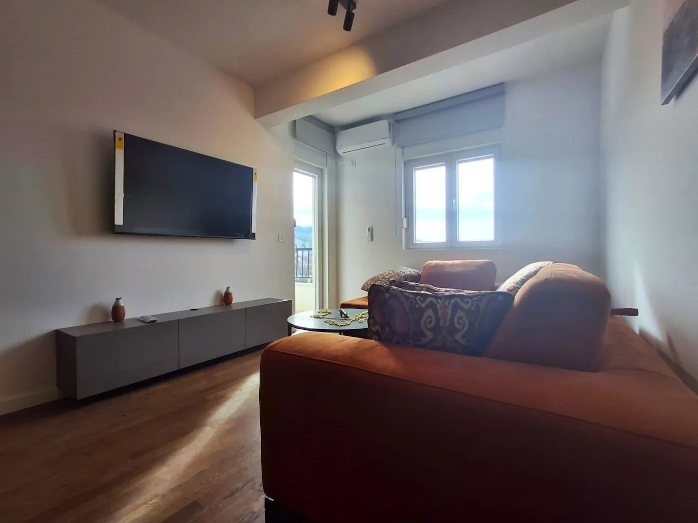 Izdavanje, jednosoban stan, 50m², Zagorič, Podgorica