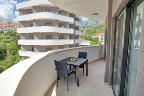 Izdavanje, jednosoban stan, 53m², Budva, Crna Gora - image 10