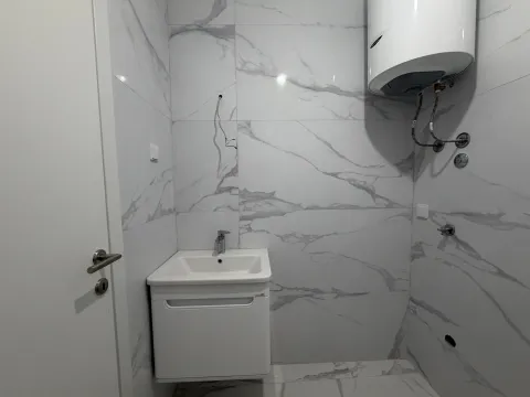 Prodaja, dvosoban stan, 60m², Dumidran, Tivat - image 9