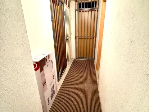 Rent, one bedroom apartment, 50m², Stari Aerodrom, Podgorica - image 12