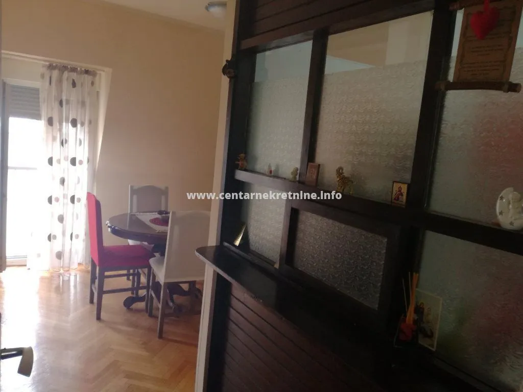 Prodaja, dvosoban stan, 68m², Centar, Cetinje
