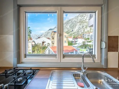 Prodaja, trosoban stan, 114m², Dobrota, Kotor - image 14