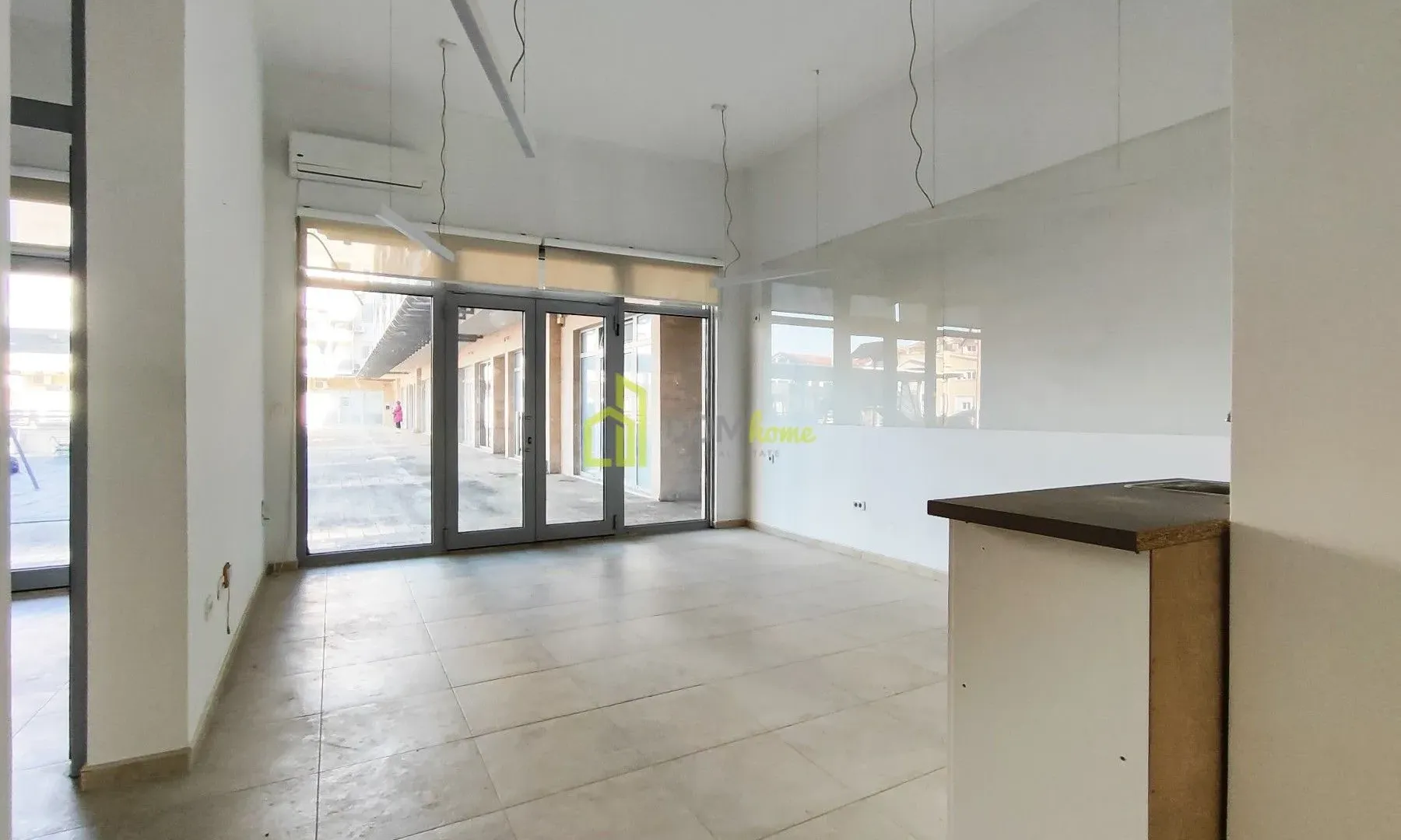 Rent, office space, 63m², Tološka šuma, Podgorica