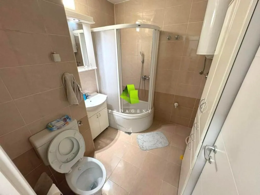 Rent, three bedroom apartment, 74m², Medijana, Niš