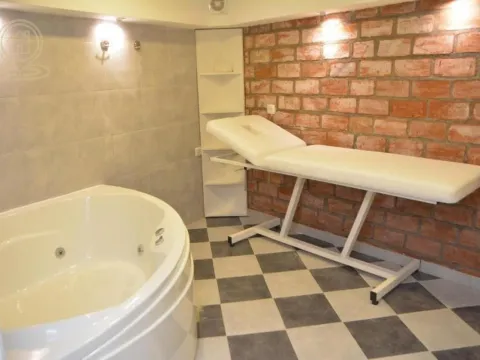 Prodaja, kuća, 240m², Medijana, Niš - image 11