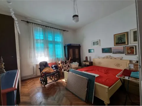 Sale, house, 260m², Centar, Niš - image 11