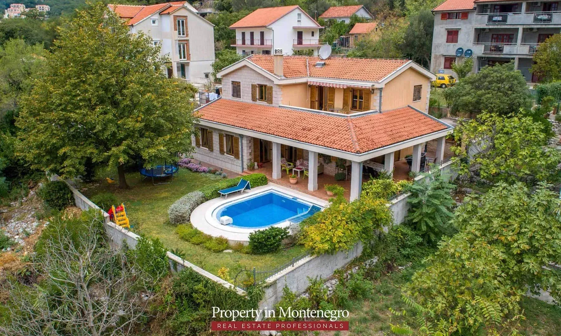 Prodaja, kuća, 303m², Orahovac, Kotor