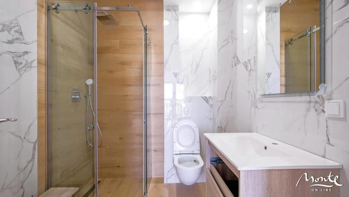 Prodaja, jednosoban stan, 50m², Centar, Tivat