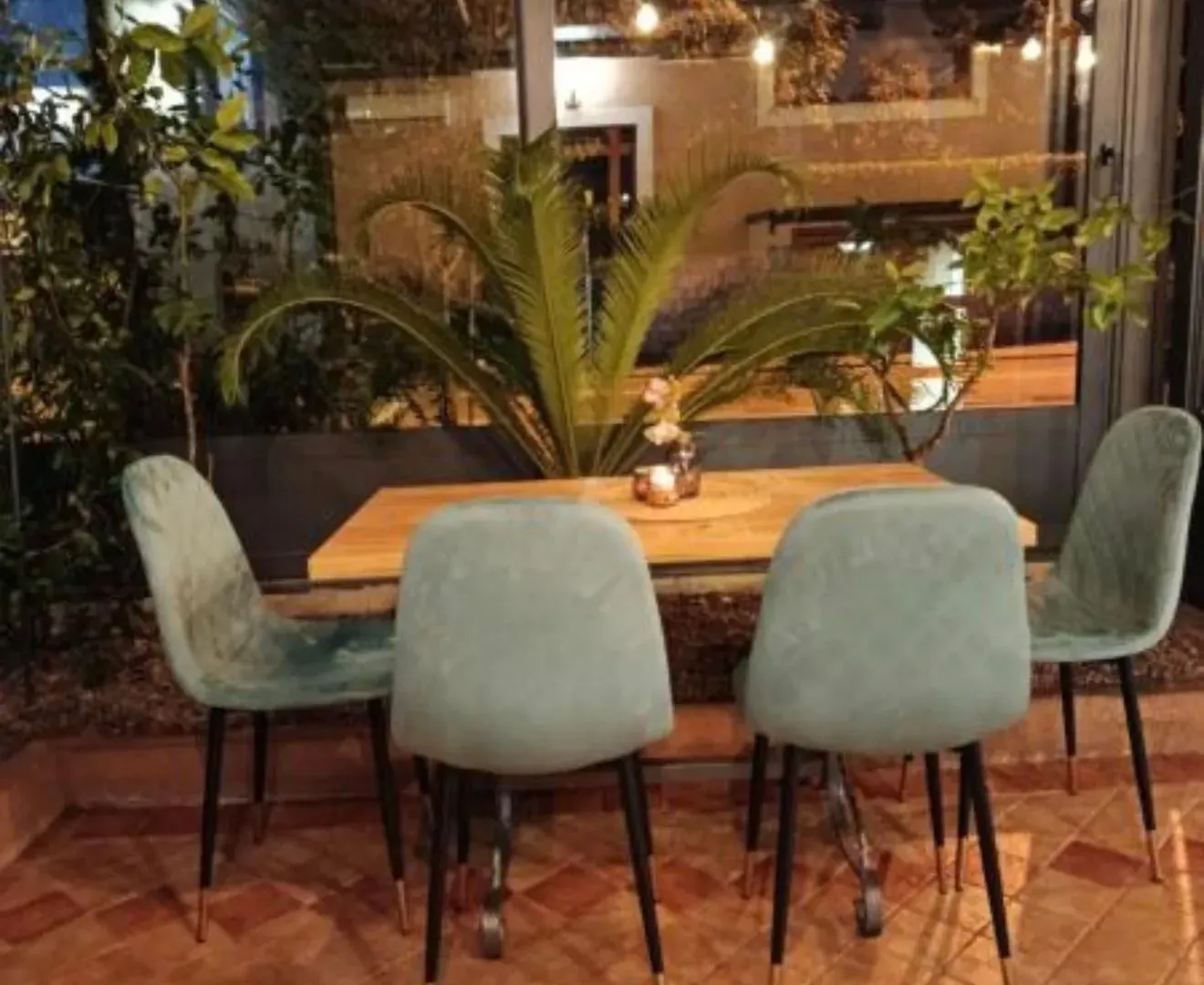Rent, office space, 500m², Dobrota, Kotor