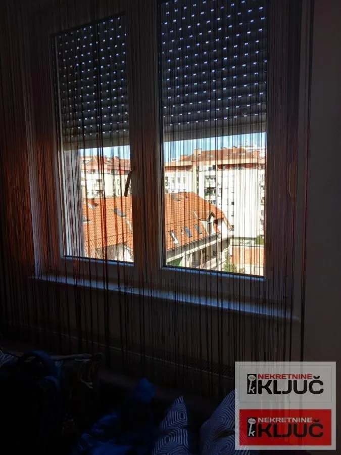 Izdavanje, garsonjera, 28m², Bulevar Oslobodjenja, Novi Sad Sve Podlokacije