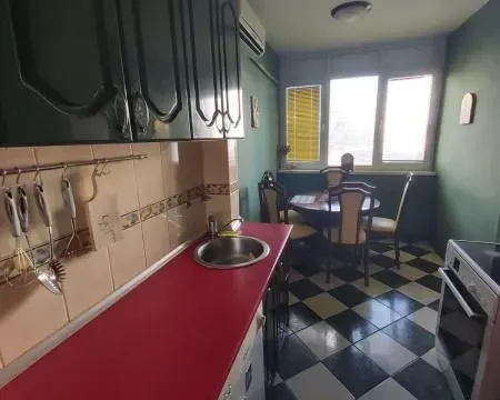 Prodaja, trosoban stan, 80m², Podgorica, Crna Gora - image 2