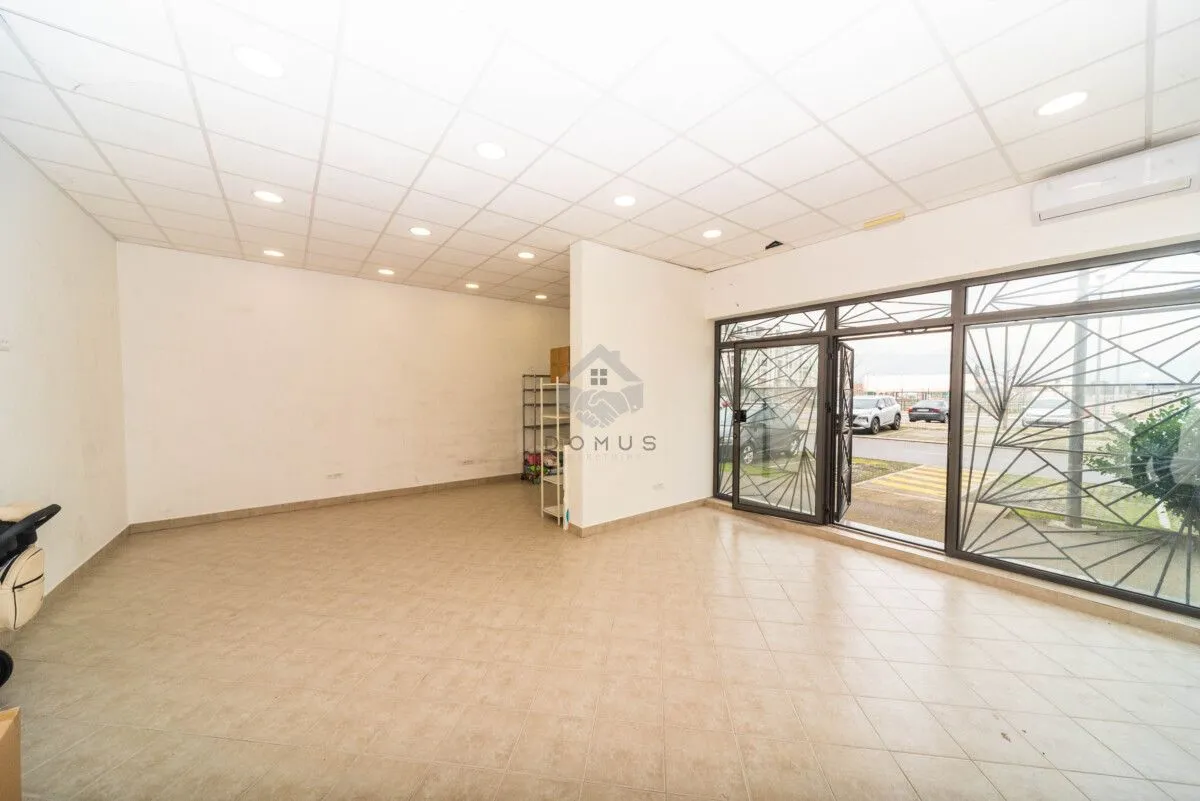 Rent, office space, 120m², Stari Aerodrom, Podgorica