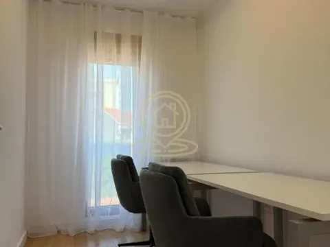 Izdavanje, četvorosoban stan, 81m², Južni Bulevar, Vračar Sve Podlokacije - image 20