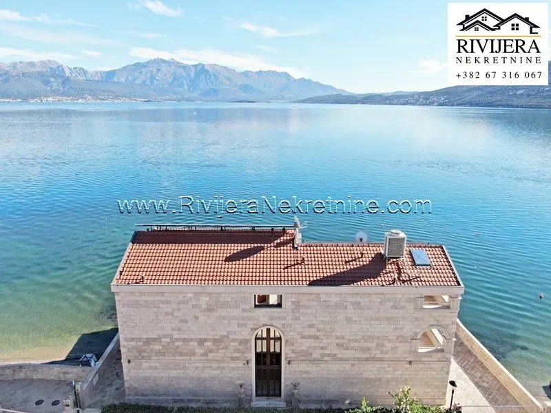 Prodaja, kuća, 411m², Đenovići, Herceg Novi