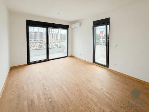 Rent, two bedroom apartment, 57m², Kod Big Fashion-a, Podgorica - image 3