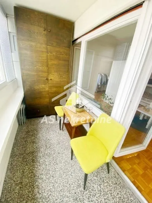 Izdavanje, četvorosoban stan, 120m², Voždovačka Crkva, Voždovac Sve Podlokacije