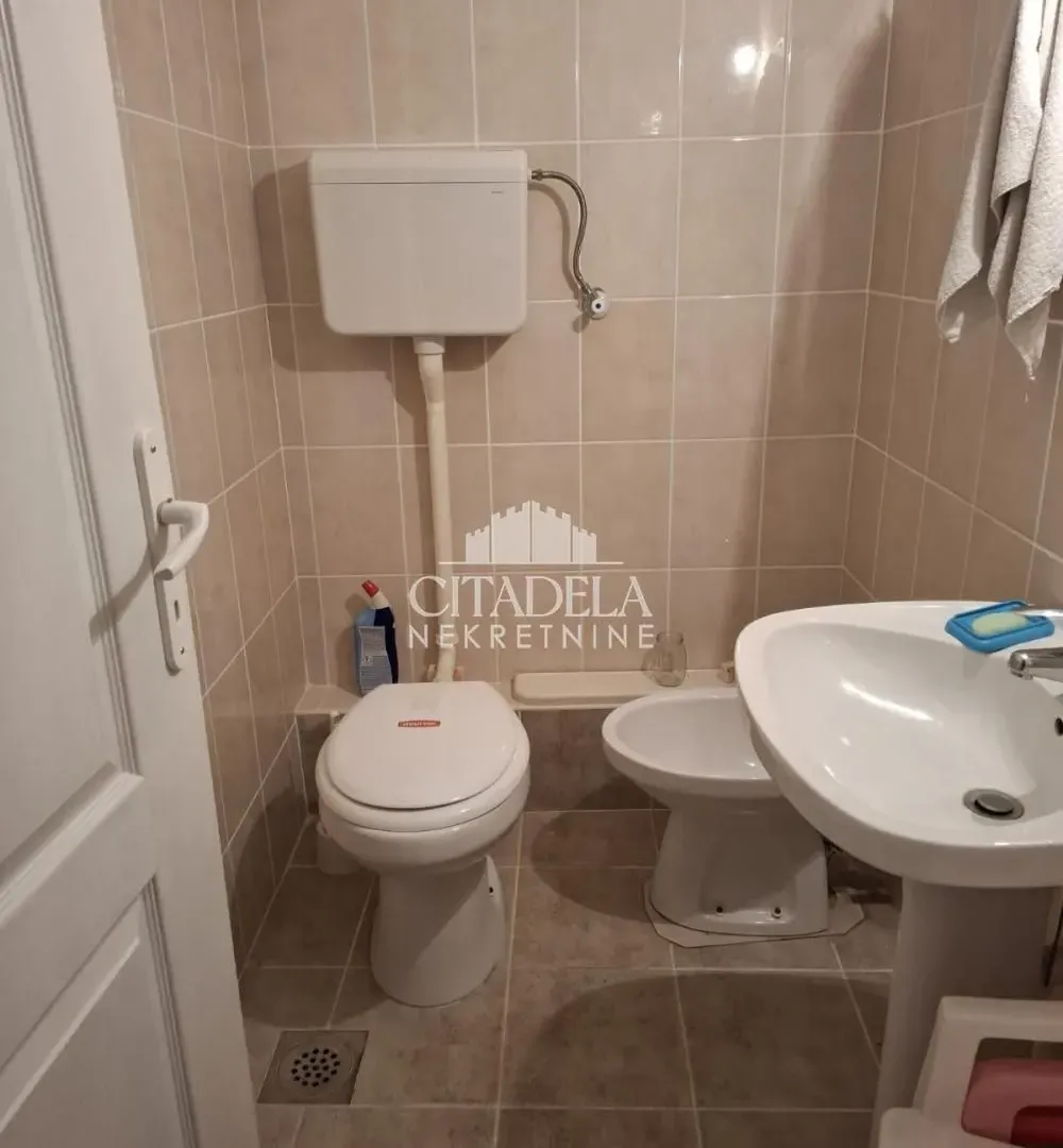 Prodaja, kuća, 70m², Irig, Srbija