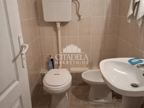 Prodaja, kuća, 70m², Irig, Srbija - image 9