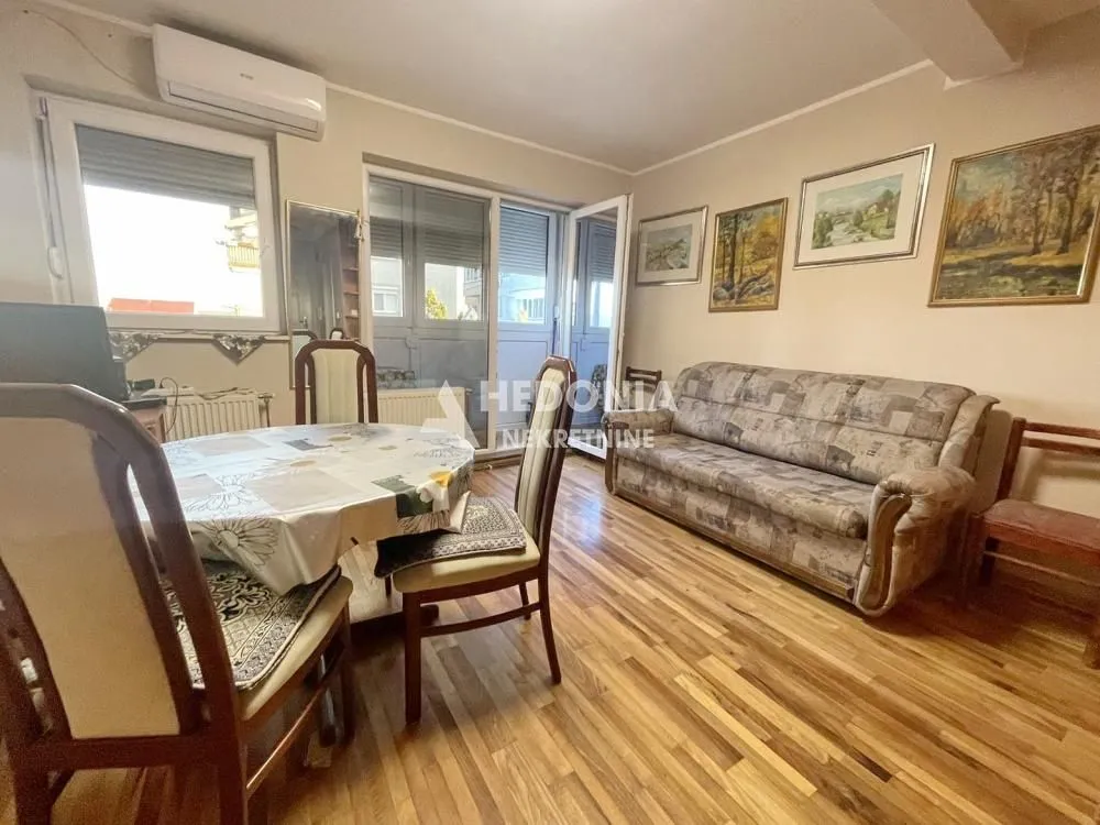 Izdavanje, jednosoban stan, 28m², Petlovo Brdo, Beograd