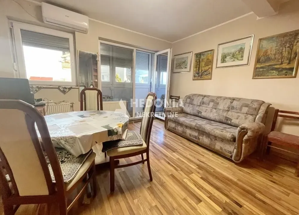 Izdavanje, jednosoban stan, 28m², Petlovo Brdo, Beograd