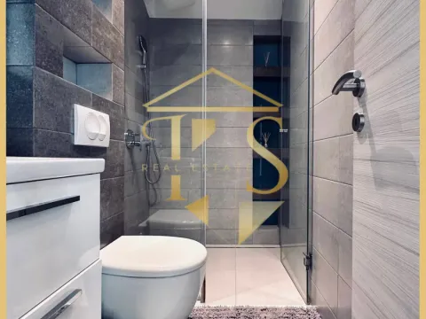 Izdavanje, trosoban stan, 130m², Mažina, Tivat - image 10