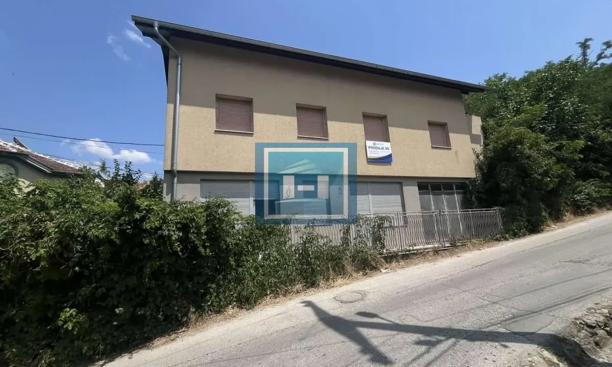 Prodaja, kuća, 265m², Aqua park, Jagodina