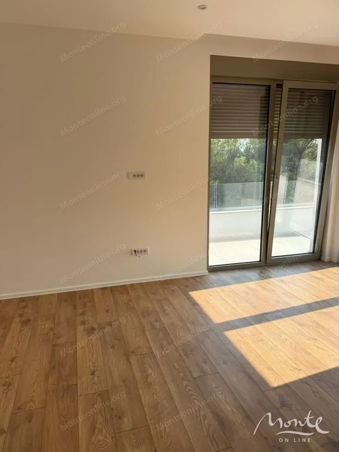 Prodaja, dvosoban stan, 113m², Tivat, Crna Gora