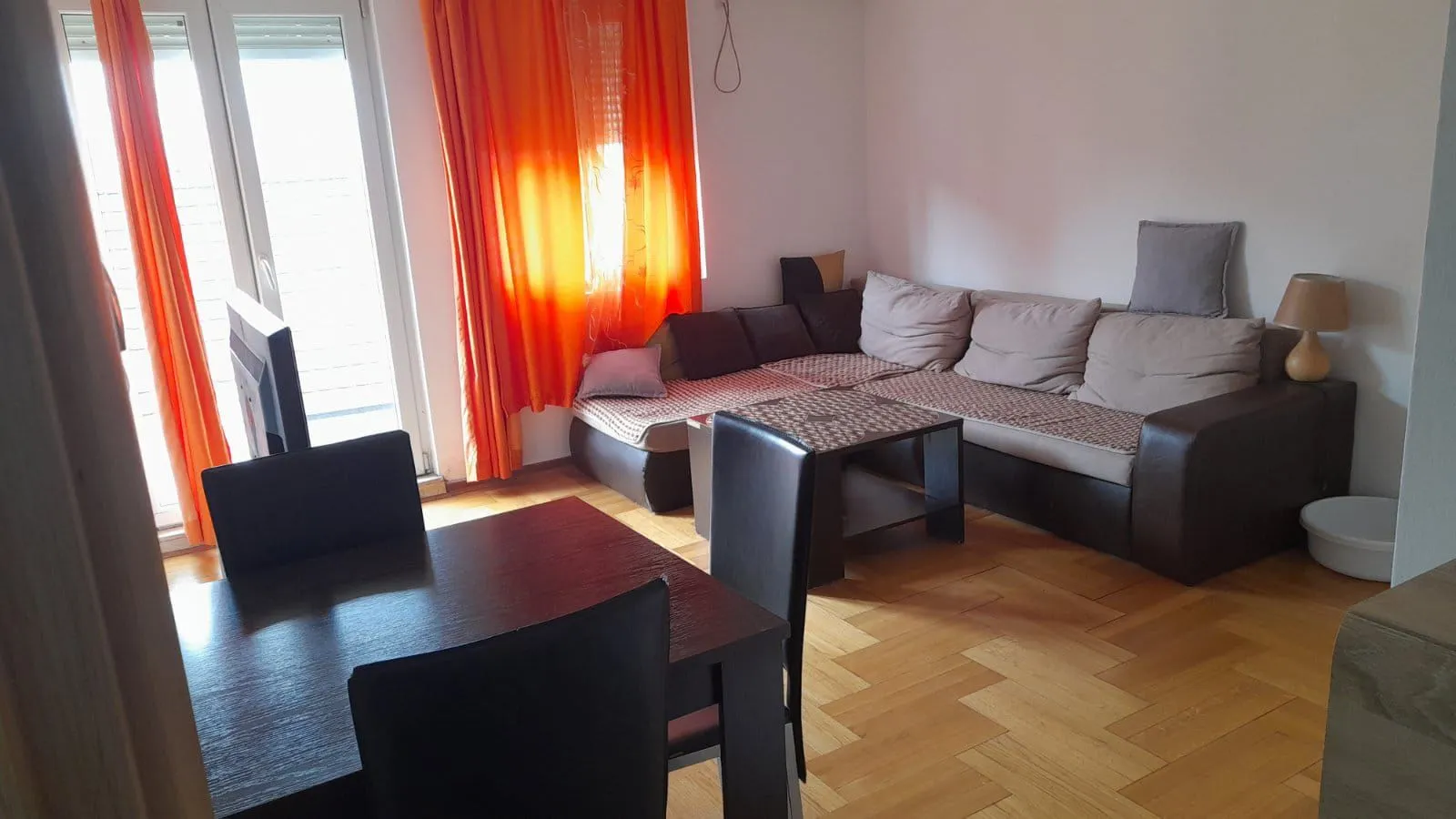 Izdavanje, jednosoban stan, 39m², Drac, Podgorica
