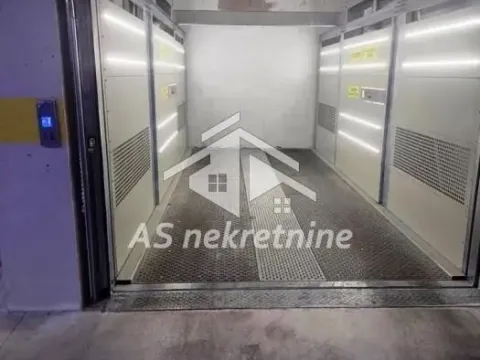 Izdavanje, dvosoban stan, 48m², Cvetkova Pijaca, Zvezdara Sve Podlokacije - image 12