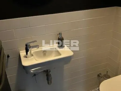 Rent, two bedroom apartment, 106m², Stari Grad, Beograd - image 2