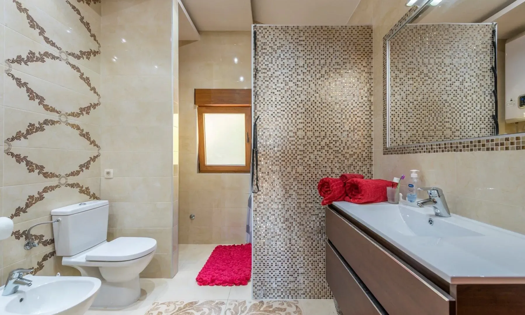 Sale, house, 280m², Markovići, Budva
