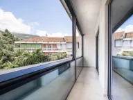 Rent, one bedroom apartment, 80m², Tivat, Crna Gora - image 12