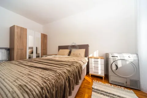 Rent, one bedroom apartment, 55m², Momišići, Podgorica - image 6
