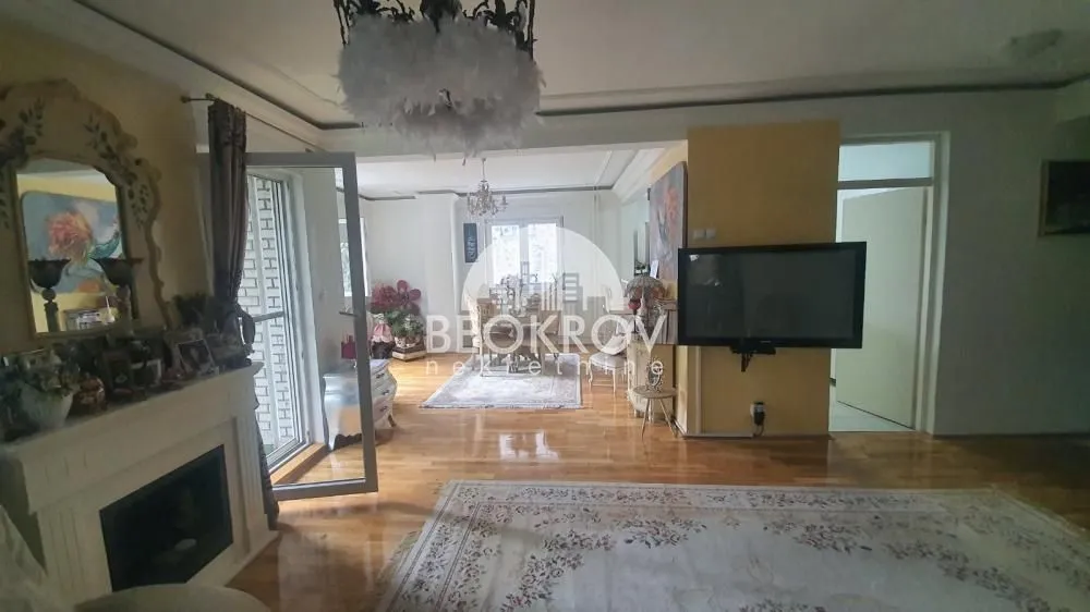 Izdavanje, četvorosoban stan, 150m², Čubura, Beograd