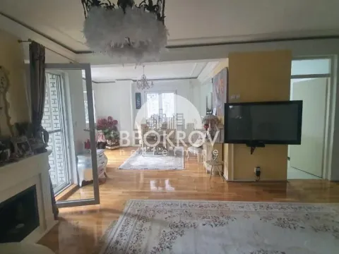 Rent, four bedroom apartment, 150m², Čubura, Beograd - image 12