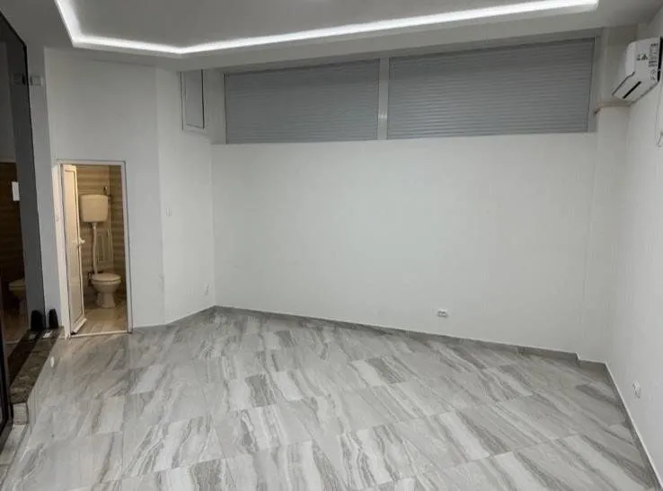Izdavanje, poslovni prostor, 28m², Preko Morače, Podgorica