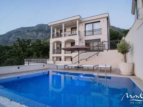 Sale, house, 650m², Reževići, Budva - image 1