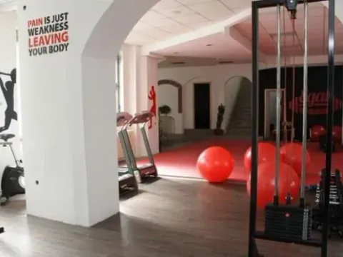 Izdavanje, poslovni prostor, 630m², Savski Venac, Beograd - image 6