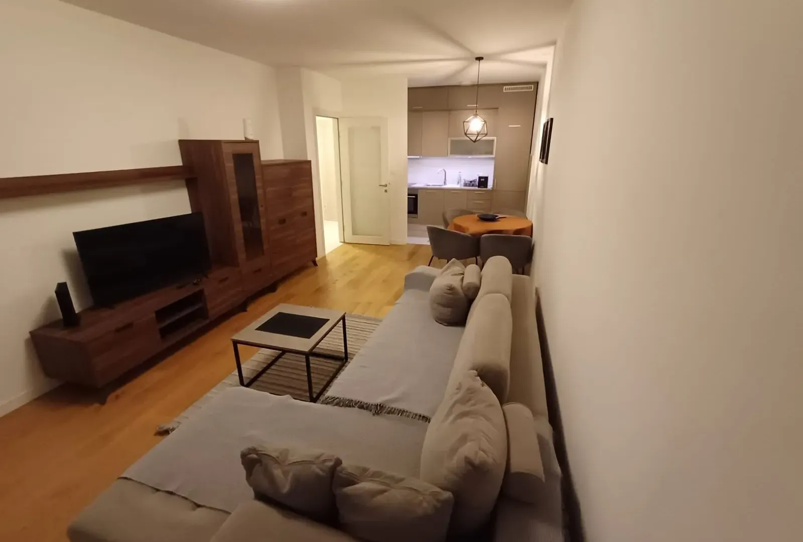 Rent, one bedroom apartment, 49m², Central Point, Podgorica