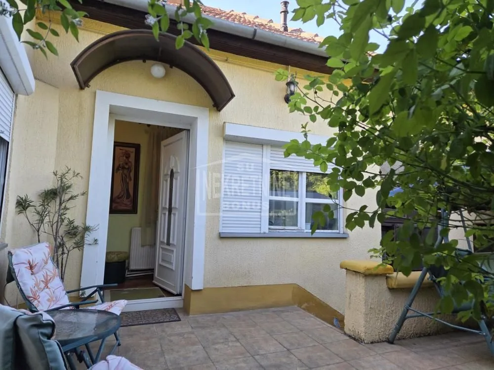 Sale, house, 190m², Kertvaroš, Subotica